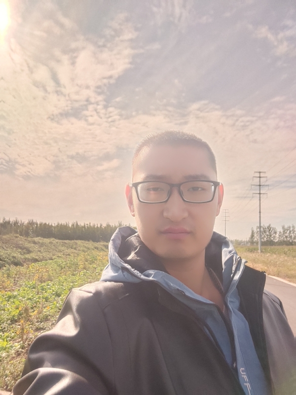 温暖胸膛的第一张照片--河北残疾人相亲网